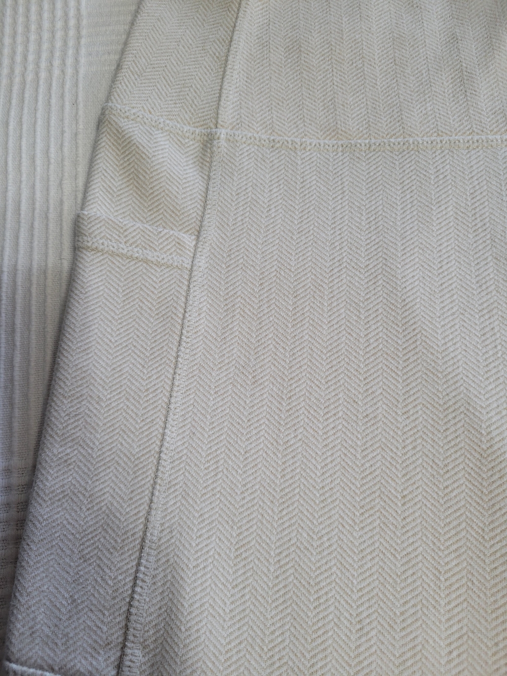Kyodan Cream Herringbone Textured  High-Waisted Leggings with Pockets - Small